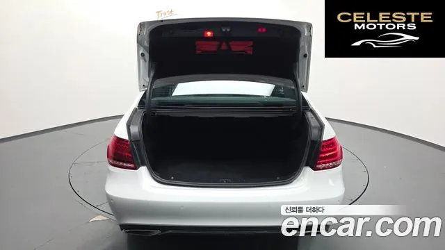 MERCEDES BENZ E-Classe W212 E400 4MATIC 2015 — photo 20 sur 20
