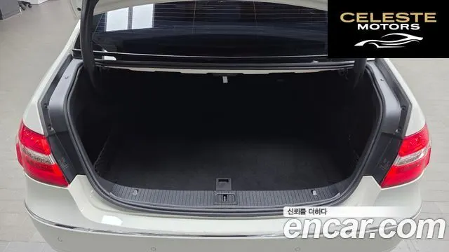 MERCEDES BENZ E-Classe W212 E220 CDI Avantgarde 2012 — photo 20 sur 20