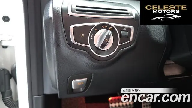 MERCEDES BENZ C-Classe W205 C200 Cabriolet 2019 — photo 27 sur 31