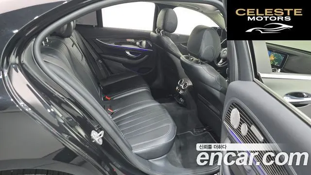 MERCEDES BENZ E-Classe W213 E400 4MATIC Exclusive 2017 — photo 16 sur 32