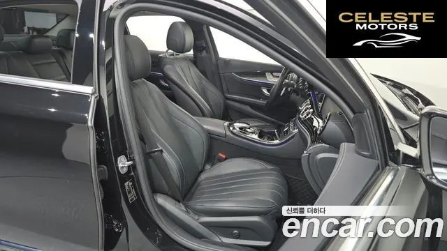 MERCEDES BENZ E-Classe W213 E400 4MATIC Exclusive 2017 — photo 18 sur 32