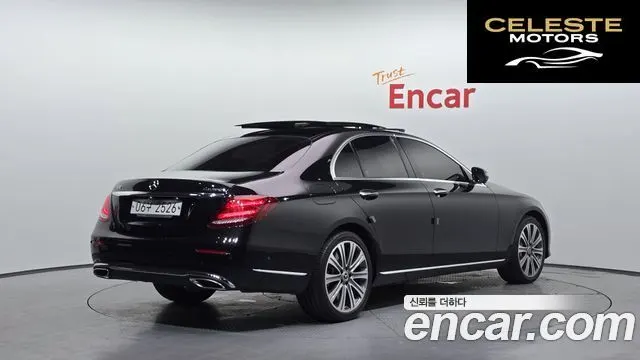 MERCEDES BENZ E-Classe W213 E400 4MATIC Exclusive 2017 — photo 2 sur 32
