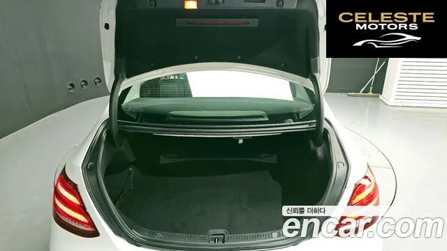 MERCEDES BENZ E-Classe W213 E220d Exclusive 2017 — photo 20 sur 20