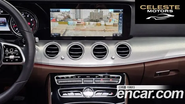 MERCEDES BENZ E-Classe W213 E300 Avantgarde 2019 — photo 20 sur 32