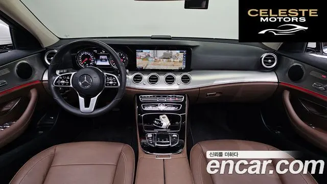 MERCEDES BENZ E-Classe W213 E300 Avantgarde 2019 — photo 9 sur 32