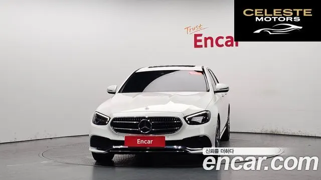 MERCEDES BENZ E-Classe W213 E250 Avantgarde 2021 — photo 2 sur 35