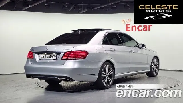 MERCEDES BENZ E-Classe W212 E250 4MATIC Avantgarde 2016 — photo 2 sur 20