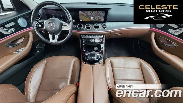 MERCEDES BENZ E-Classe W213 E300 4MATIC Avantgarde 2019 — photo 10 sur 33