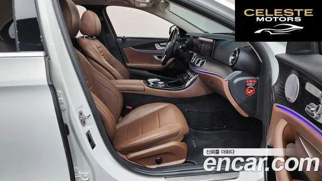 MERCEDES BENZ E-Classe W213 E300 4MATIC Avantgarde 2019 — photo 16 sur 33