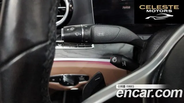 MERCEDES BENZ E-Classe W213 E300 4MATIC Avantgarde 2019 — photo 27 sur 33