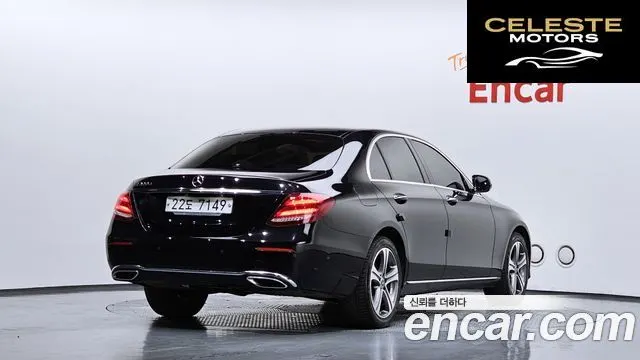 MERCEDES BENZ E-Classe W213 E220d Avantgarde 2019 — photo 2 sur 49