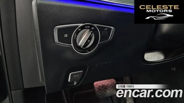 MERCEDES BENZ E-Classe W213 E220d Avantgarde 2019 — photo 28 sur 49