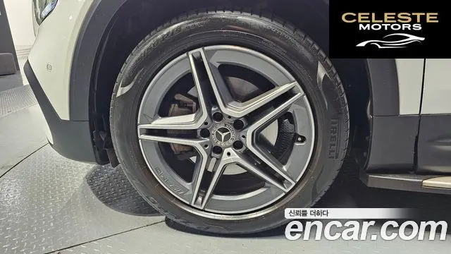 MERCEDES BENZ GLB-Classe X247 GLB250 4MATIC 2021 — photo 5 sur 31