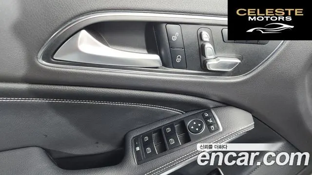 MERCEDES BENZ GLA-Classe X156 GLA220 Premium 2019 — photo 30 sur 34