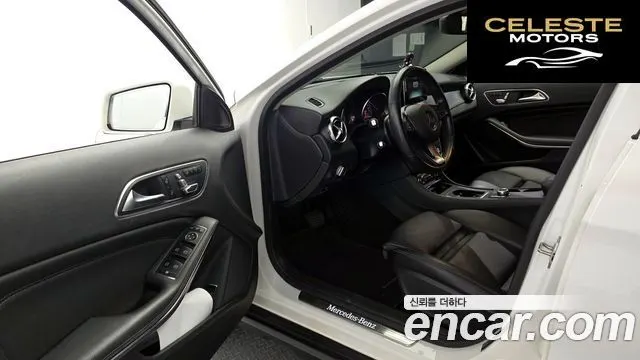 MERCEDES BENZ GLA-Classe X156 GLA220 2019 — photo 10 sur 26