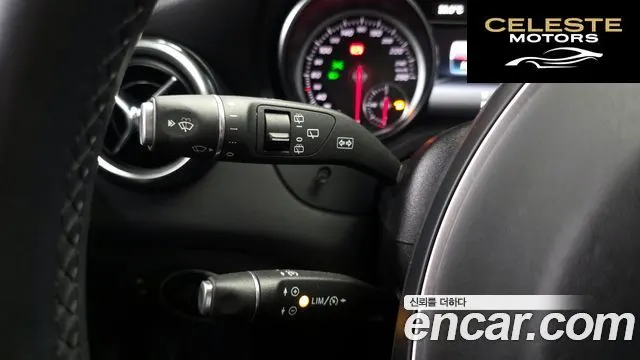 MERCEDES BENZ GLA-Classe X156 GLA220 2019 — photo 17 sur 26
