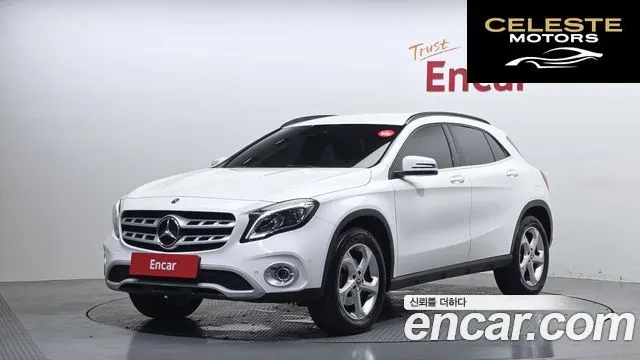 MERCEDES BENZ GLA-Classe X156 GLA220 2019 — photo 22 sur 26