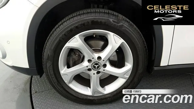 MERCEDES BENZ GLA-Classe X156 GLA220 2019 — photo 5 sur 26