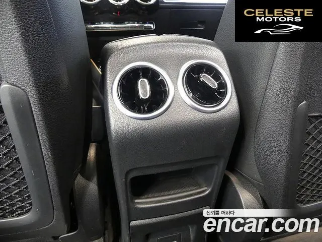 MERCEDES BENZ GLB-Classe X247 GLB200 d 2021 — photo 15 sur 26