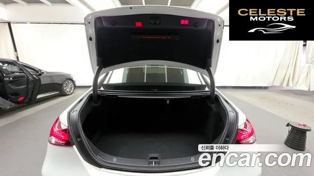 MERCEDES BENZ E-Classe W213 E250 Avantgarde 2021 — photo 26 sur 31