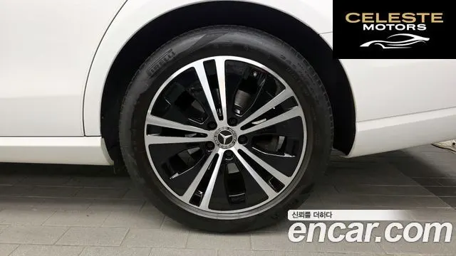 MERCEDES BENZ E-Classe W213 E250 Avantgarde 2021 — photo 7 sur 31