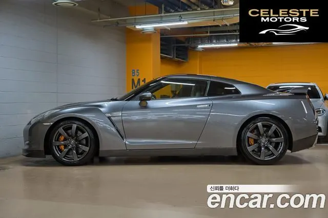 NISSAN GT-R 3.8 2008 — photo 19 sur 26