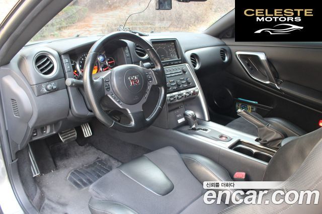 NISSAN GT-R 3.8 2010 — photo 7 sur 11