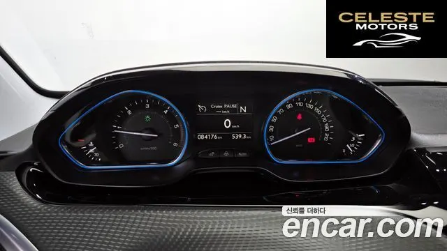 PEUGEOT 2008 1.6 e-HDi 2015 — photo 8 sur 26