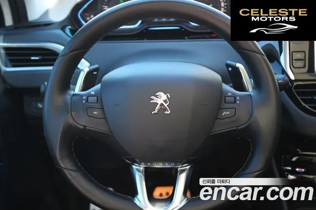 PEUGEOT 2008 1.6 e-HDi L 2015 — photo 9 sur 26