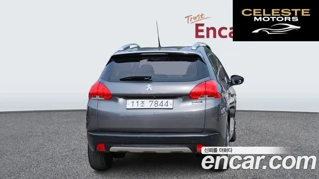 PEUGEOT 2008 1.6 e-HDi L 2015 — photo 4 sur 20