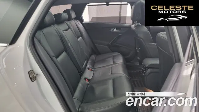 PEUGEOT 508SW 1.6 e-HDi 2015 — photo 12 sur 20