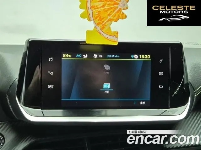 PEUGEOT e-2008 2EV GT Line 2021 — photo 13 sur 25