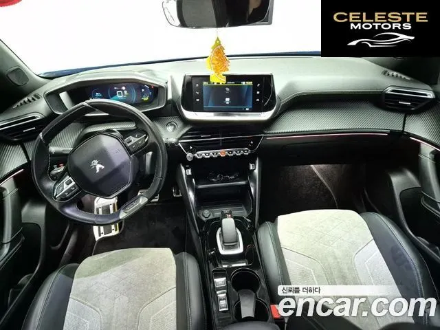 PEUGEOT e-2008 2EV GT Line 2021 — photo 23 sur 25