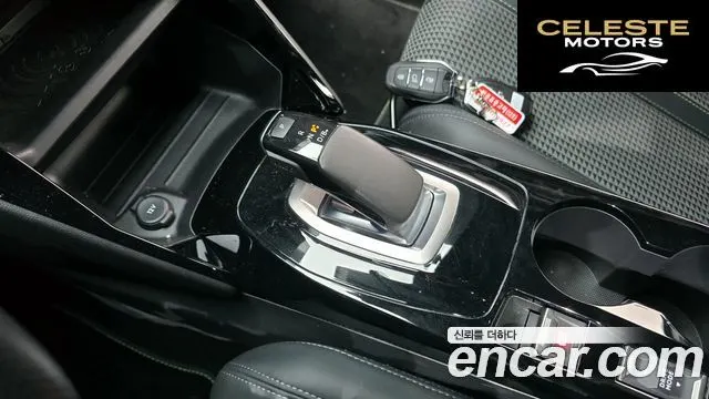 PEUGEOT e-208 2GT 2022 — photo 9 sur 20