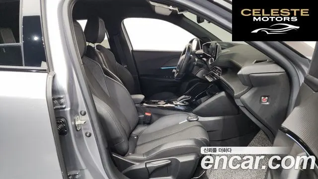 PEUGEOT e-2008 2EV GT 2021 — photo 11 sur 20