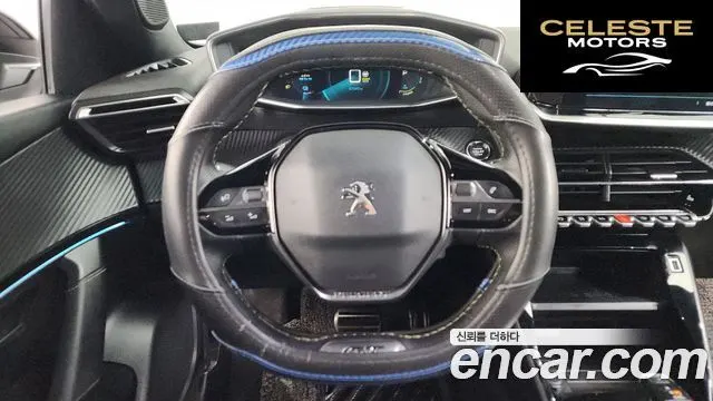 PEUGEOT e-2008 2EV GT 2021 — photo 13 sur 20