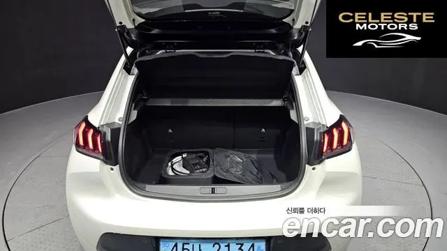 PEUGEOT e-208 2GT 2022 — photo 20 sur 20