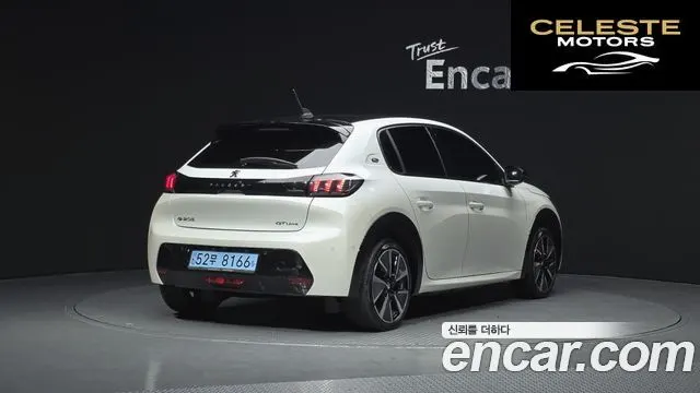 PEUGEOT e-208 2GT Line 2021 — photo 2 sur 26