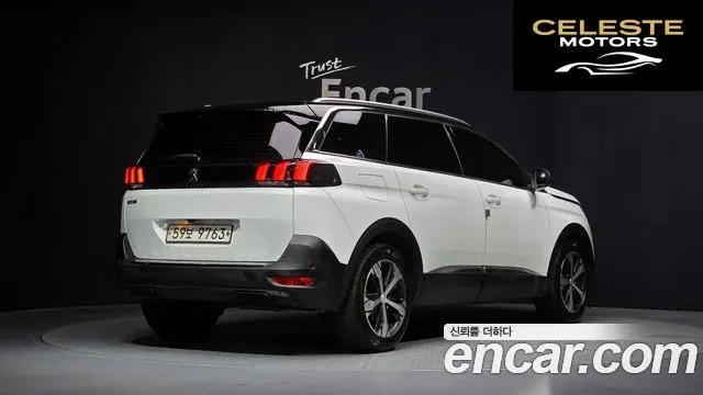 PEUGEOT 5008 21.5 BlueHDi 2019 — photo 2 sur 20
