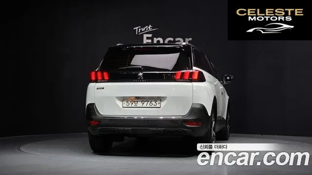 PEUGEOT 5008 21.5 BlueHDi 2019 — photo 4 sur 20