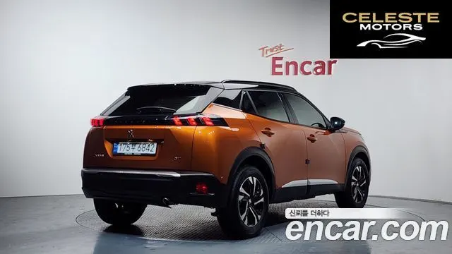 PEUGEOT 2008 21.5 BlueHDi GT 2022 — photo 2 sur 20