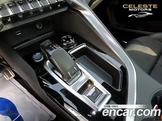 PEUGEOT 5008 21.6 BlueHDi GT Line 2019 — photo 10 sur 26