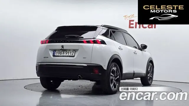 PEUGEOT 2008 21.5 BlueHDi GT Line 2021 — photo 2 sur 20