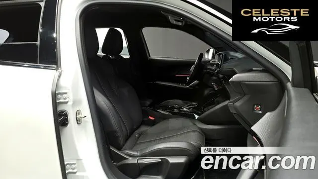PEUGEOT e-2008 2EV GT 2021 — photo 10 sur 26