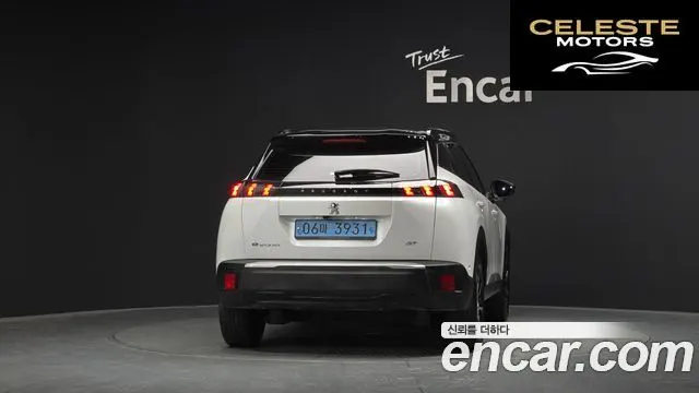 PEUGEOT e-2008 2EV GT 2021 — photo 4 sur 26