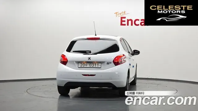 PEUGEOT 208 1.6 e-HDi 5portes 2016 — photo 4 sur 20