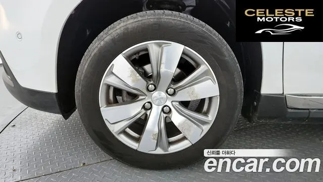 PEUGEOT 2008 1.6 e-HDi L 2016 — photo 5 sur 20