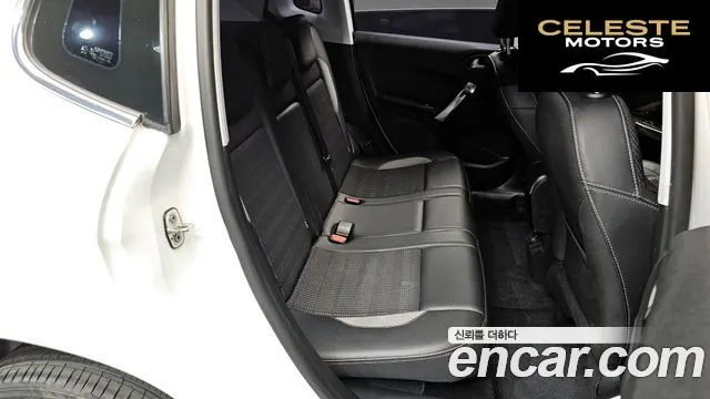PEUGEOT 2008 1.6 BlueHDi 2016 — photo 11 sur 20