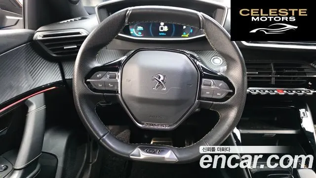 PEUGEOT e-2008 2EV GT 2022 — photo 13 sur 20