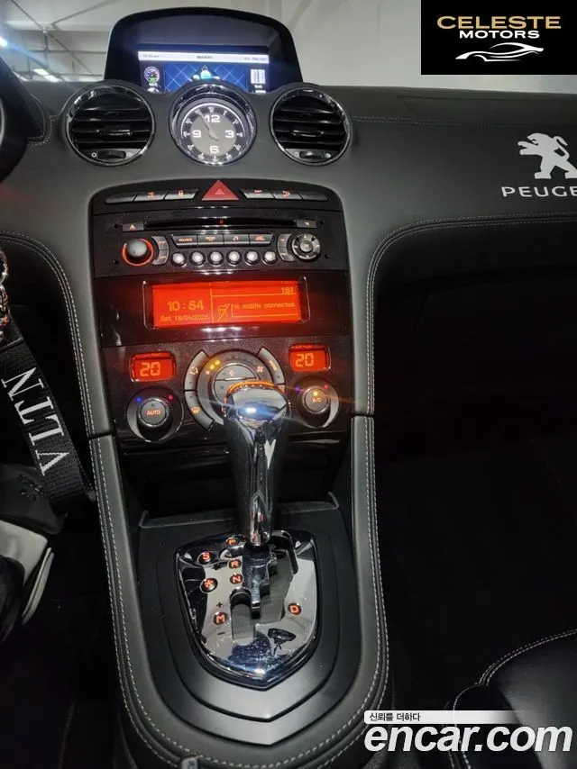 PEUGEOT RCZ 1.6 2013 — photo 9 sur 26
